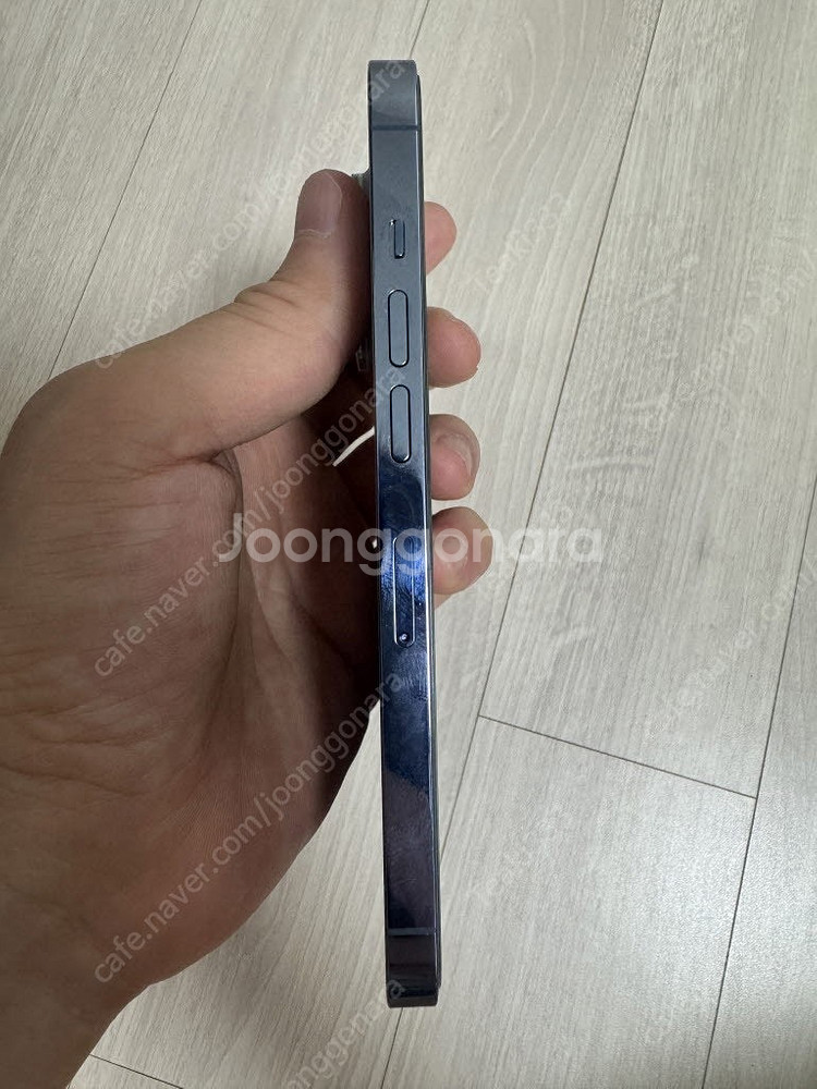 아이폰13프로 256GB 시에라블루 판매합니다.--3