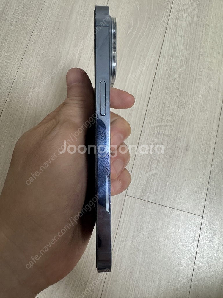 아이폰13프로 256GB 시에라블루 판매합니다.--4