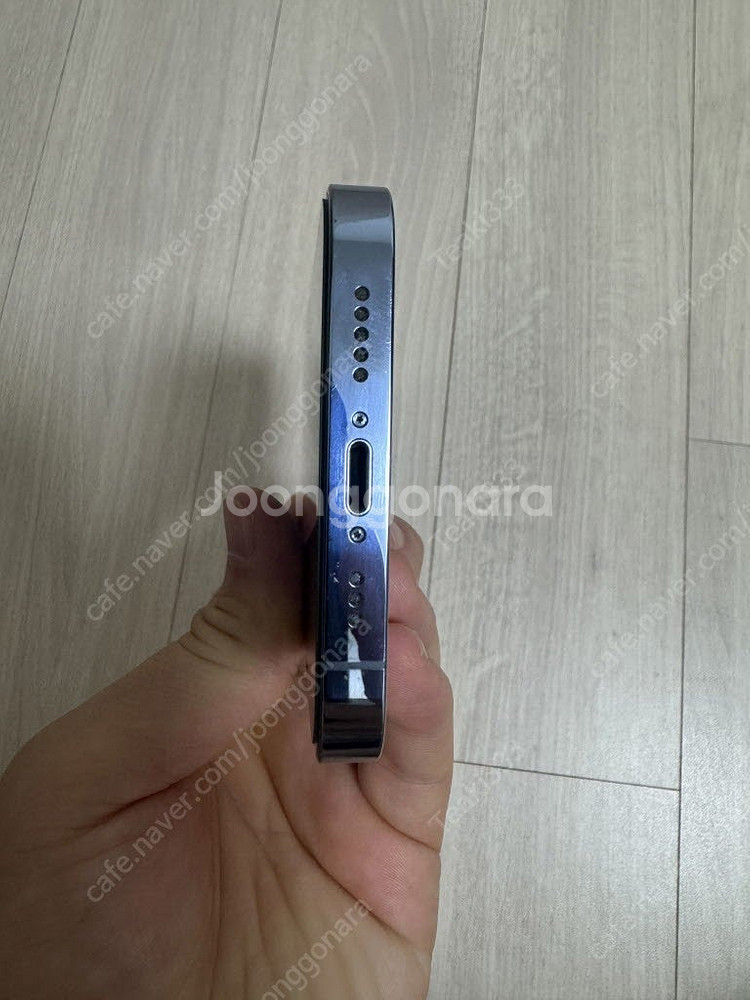 아이폰13프로 256GB 시에라블루 판매합니다.--6