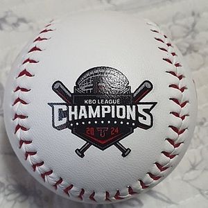기아타이거즈 2024 정규시즌 우승 기념구 팔아요
