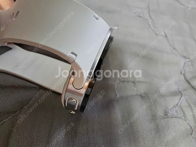갤럭시워치8 40mm 실버 lte 자급제 판매합니다--2