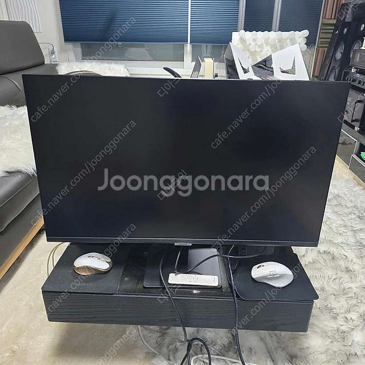 삼성전자 80cmUHD 스마트모니터 M7--0