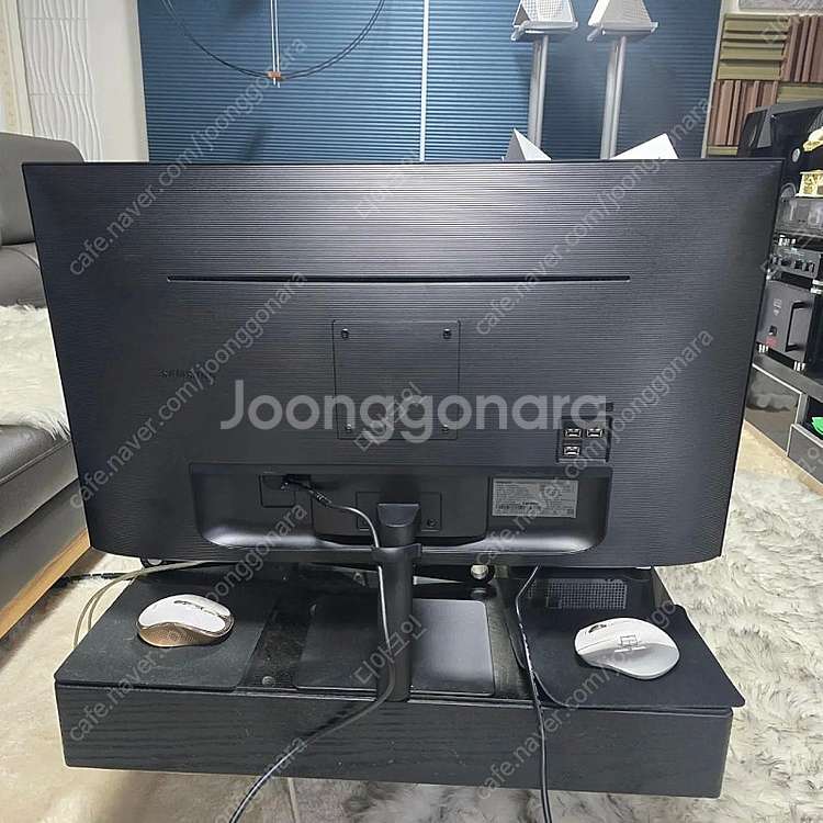 삼성전자 80cmUHD 스마트모니터 M7--2