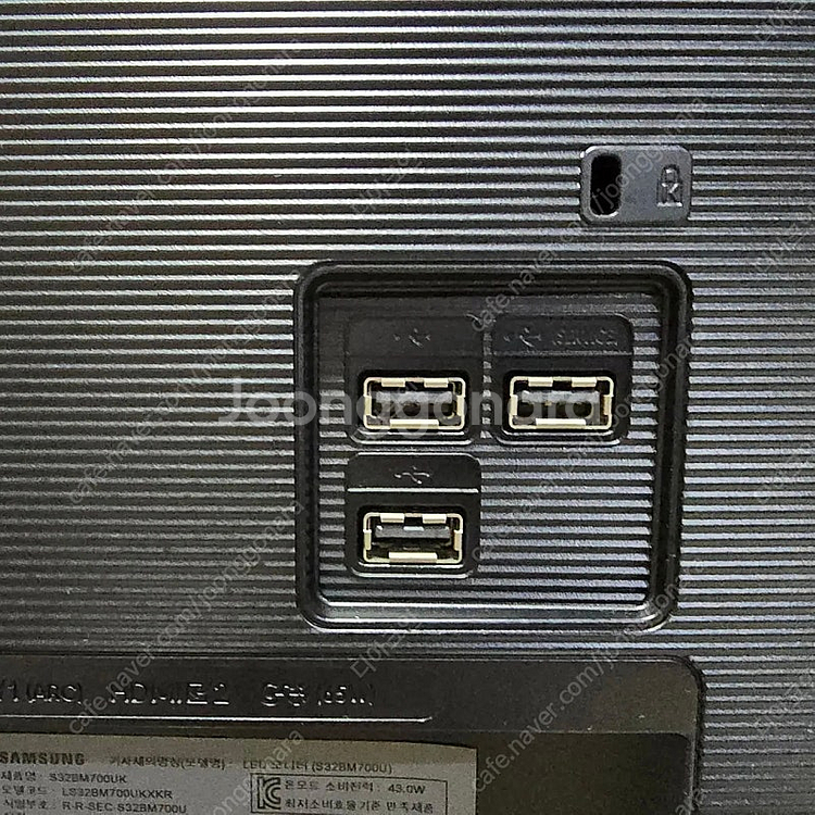 삼성전자 80cmUHD 스마트모니터 M7--4
