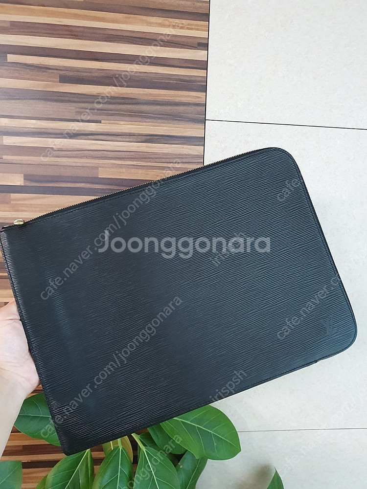 정품 루이비통 에삐 클러치(38사이즈)--0