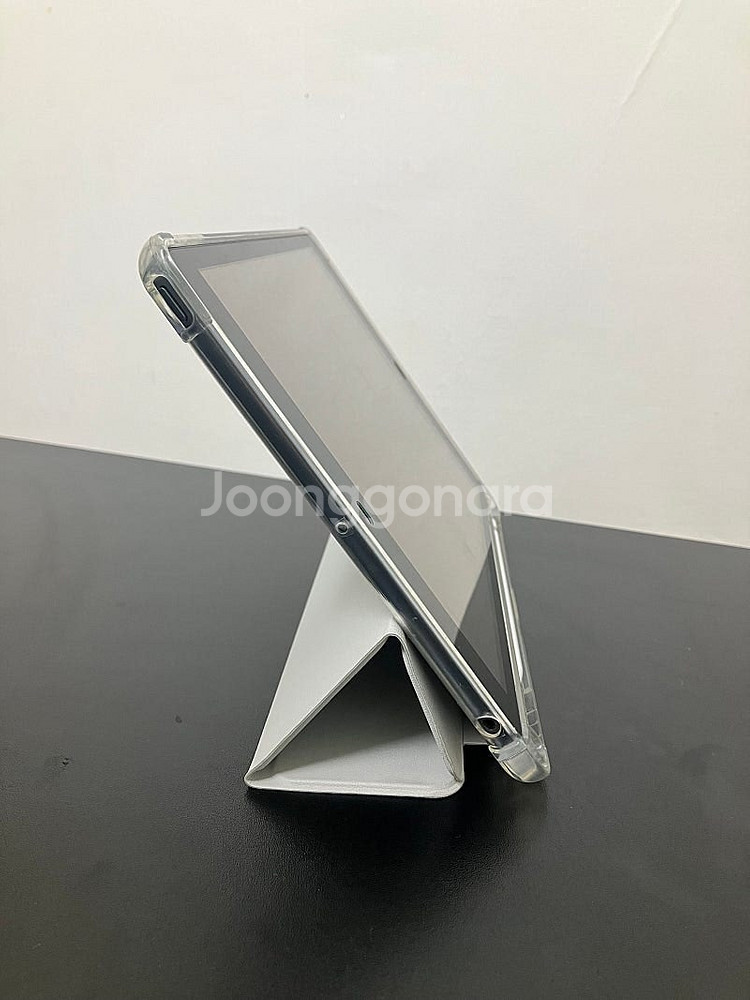 아이패드 7세대 그레이 32기가, 애플펜슬 1세대, 케이스 20만원에 팔아요--0