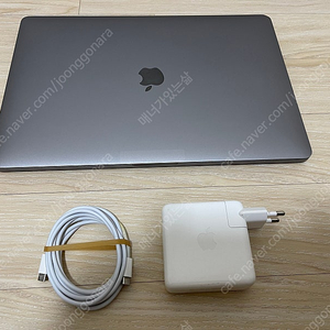 2018 맥북프로 15인치 터치바 i7 6코어 32GB Ram 500GB SSD 스페이스 그레이 팝니다