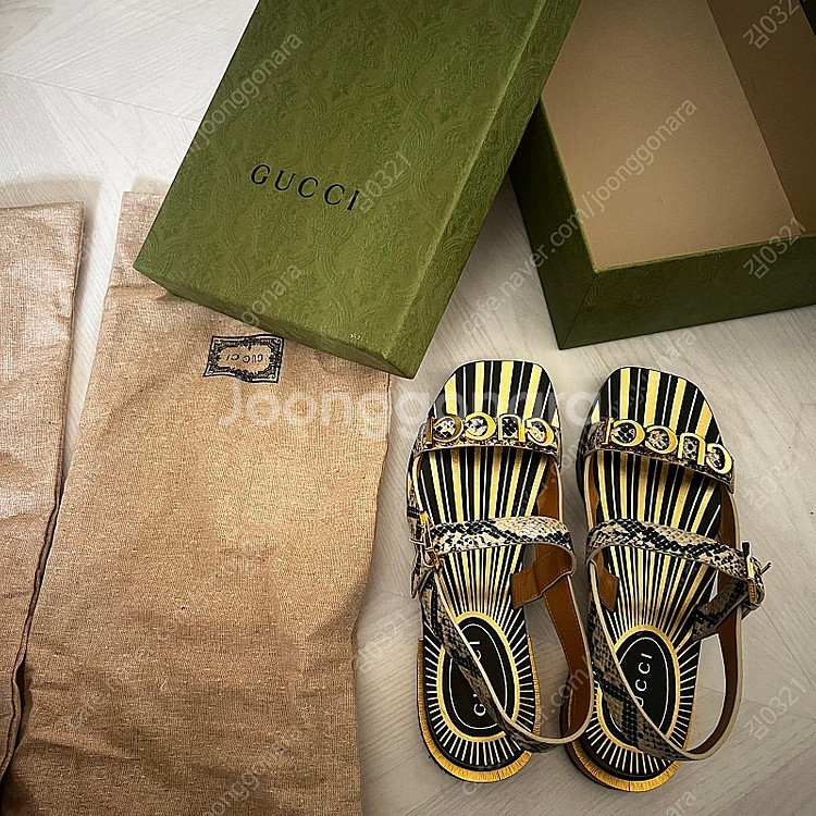 구찌샌들 37사이즈 풀박 1회착용--0