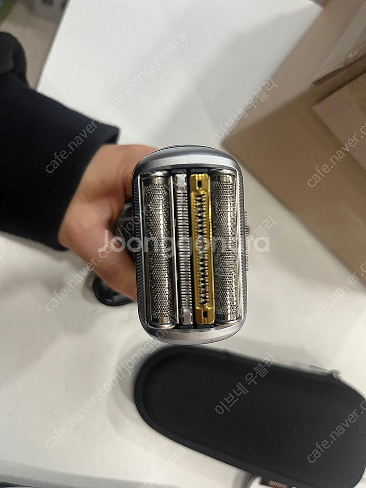 브라운 시리즈 9 전기면도기 9560cc + 세정액 4개입--4