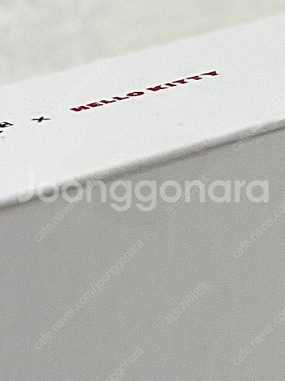 (미개봉 새상품) 메디큐브 부스터프로 헬로키티 에디션--1
