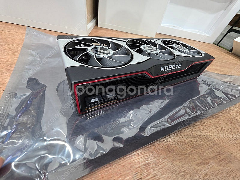 라데온 RX 6900XT 팝니다.--3