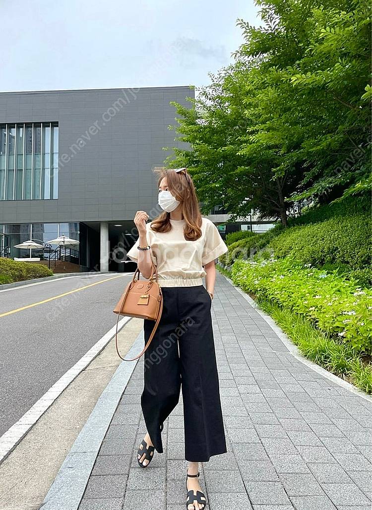 자스민케이 크롭 블라우스--0