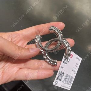 샤넬 CC 브로치 AB8636 실버