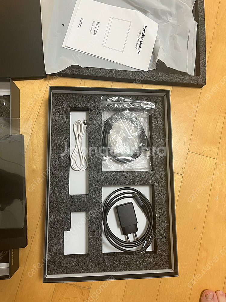 카멜 포터블 모니터 CPM1530IQ--2