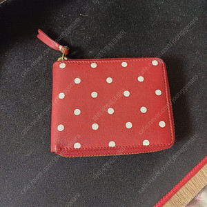 꼼데가르송 POLKA DOTS RED 라운드 지퍼 반지갑