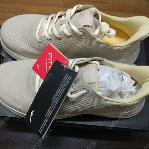 프로스펙스 남자 운동화 260 & 265 팝니다.
