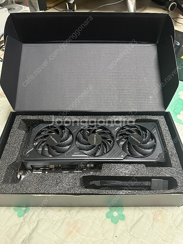 기가바이트 RTX 5070 WINDFORCE OC--0