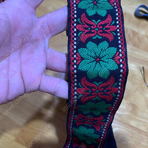 50년된 빈티지 재팬 꽃무늬자수 기타 스트랩