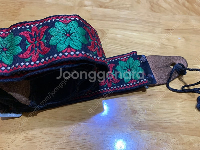 50년된 빈티지 재팬 꽃무늬자수 기타 스트랩--3