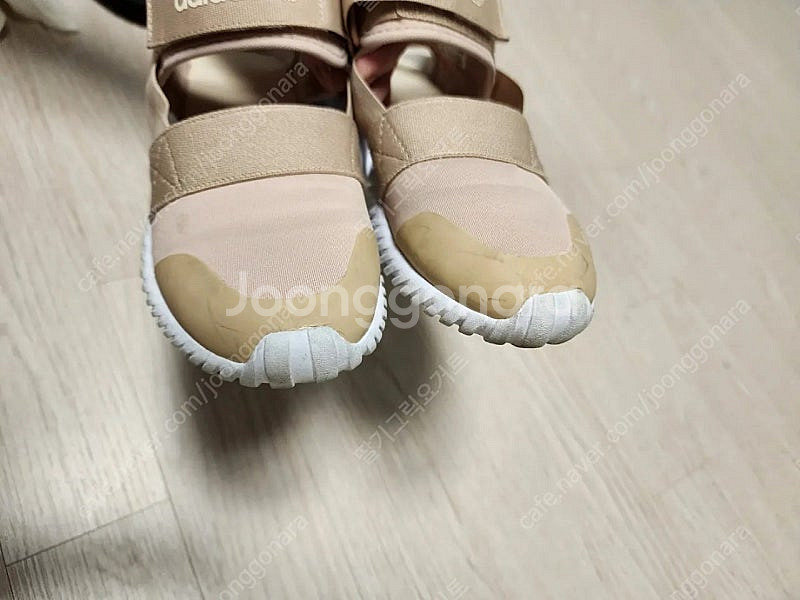 아디다스 키즈 샌들 210사이즈(덤 나이키 슬리퍼)--2