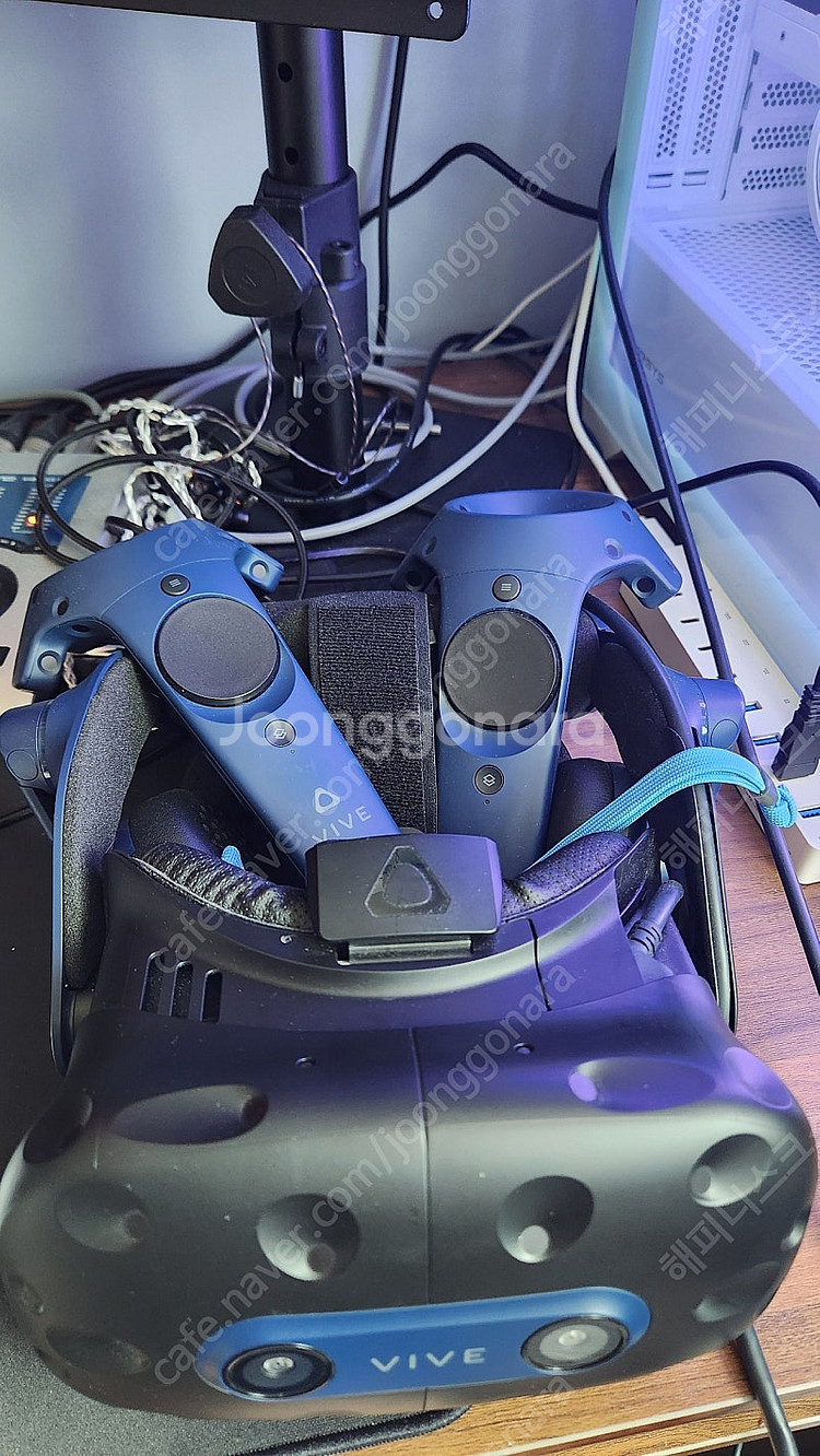 [VR] HTC VIVE PRO 2 풀킷+ 카메라거치대--1