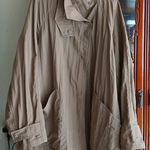 래트바이티, 마인, 시스템, sj 등 한섬 브랜드 아껴두었던 새 옷들입니다.