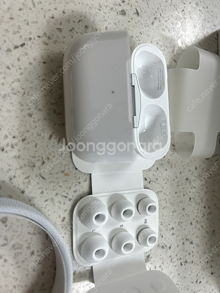 [애플] 에어팟 프로2 C 타입, S급 상태 (왼쪽유닛...--1