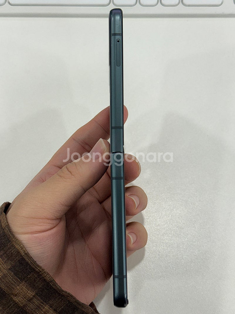 갤럭시Z플립3 제트플립3 (F711) 그린 깔끔한 A급 판매합니다 ^ㅅ^--3