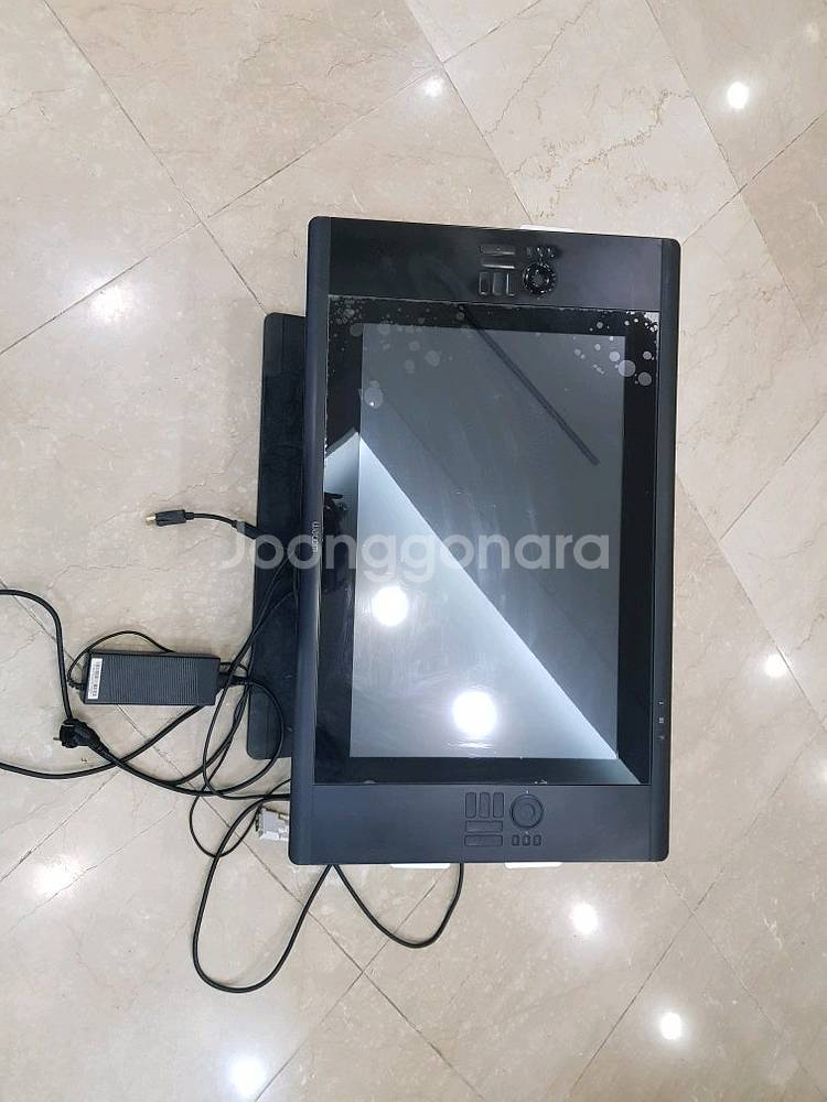 와콤 신티크 DTH-2400+스탠드 하자제품--0