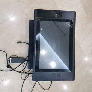 와콤 신티크 DTH-2400+스탠드 하자제품
