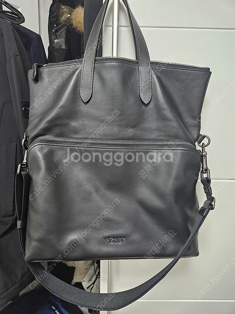 코치 가죽토트백 팝니다--0