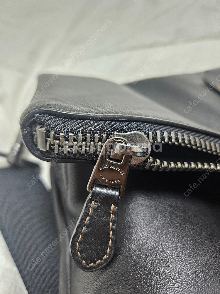 코치 가죽토트백 팝니다--2