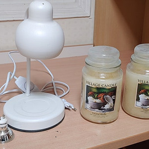 양키 캔들 워머 + 코코넛바닐라2개 + 할로겐 램프 ==> 90,000원