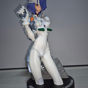 에반게리온 레이 1:4 스케일 피규어 붕대 레진 키트