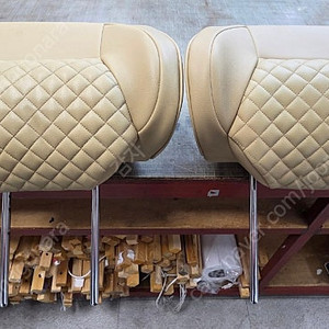 올뉴, 더뉴카니발 3세대 아임반 1열 헤드레스트 판매합니다