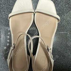 Lhou.Jenny 샌들 크림색상 39(255-260) 이미지