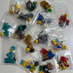 레고 21358 미니피규어 일괄판매합니다.