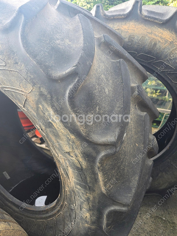 트랙터타이어 540/65R30--1