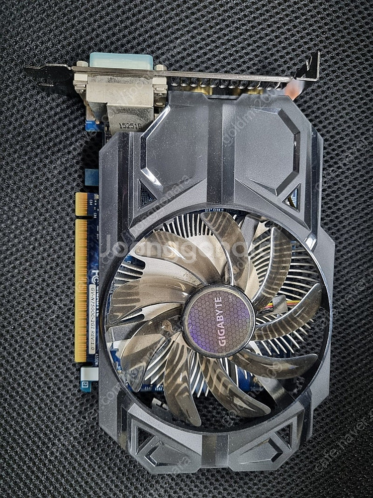 기가바이트 GTX 750 그래픽카드입니다--0