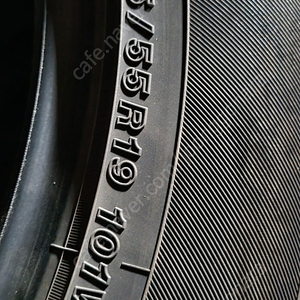 235 55 19요코하마중고타이어한대분팝니다