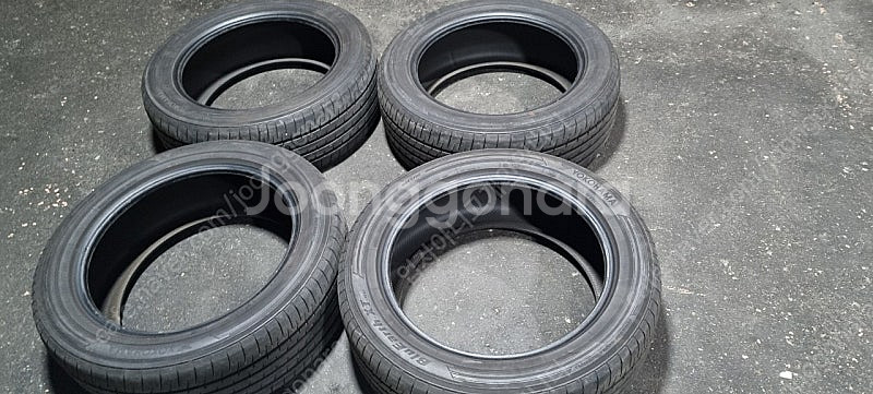 235 55 19요코하마중고타이어한대분팝니다--3