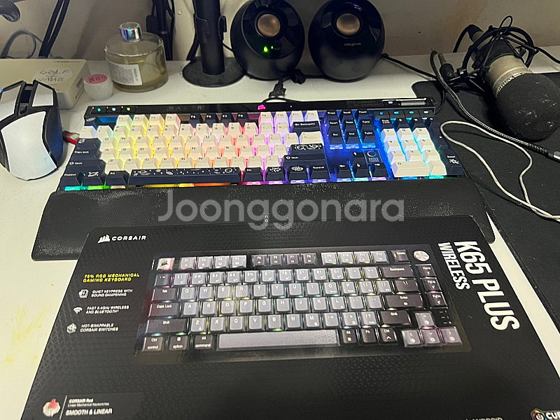 커세어 k65 플러스 와이어리스 유무선키보드 판매합니다...--1