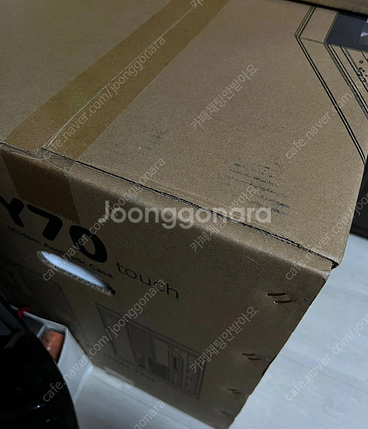 [새상품] HYTE Y70 Touch 4K(블랙) LC...--2