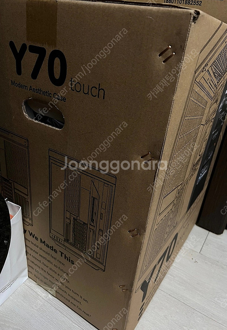 [새상품] HYTE Y70 Touch 4K(블랙) LC...--3