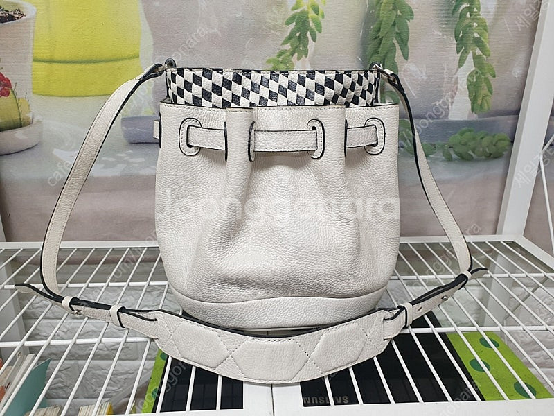 금강 브루노말리 천연소가죽 여성가방 소형 여성크로스백 GB14--0