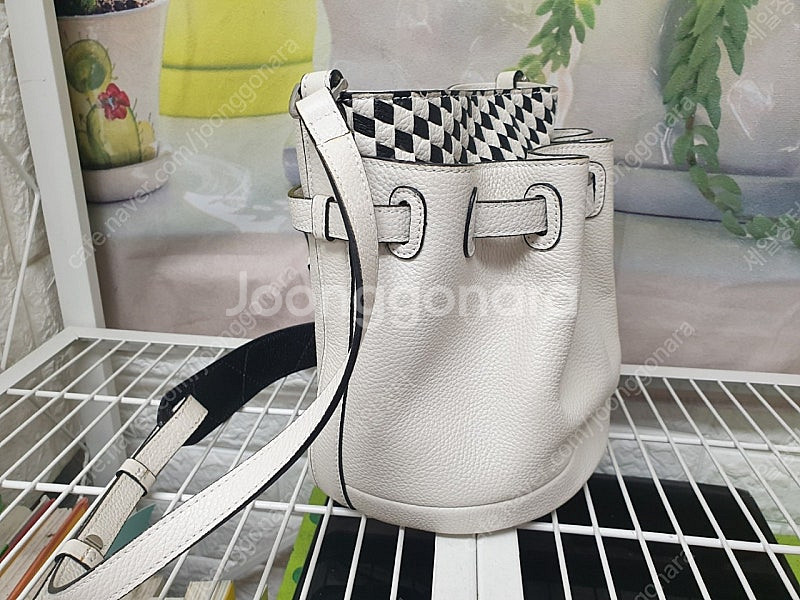 금강 브루노말리 천연소가죽 여성가방 소형 여성크로스백 GB14--3