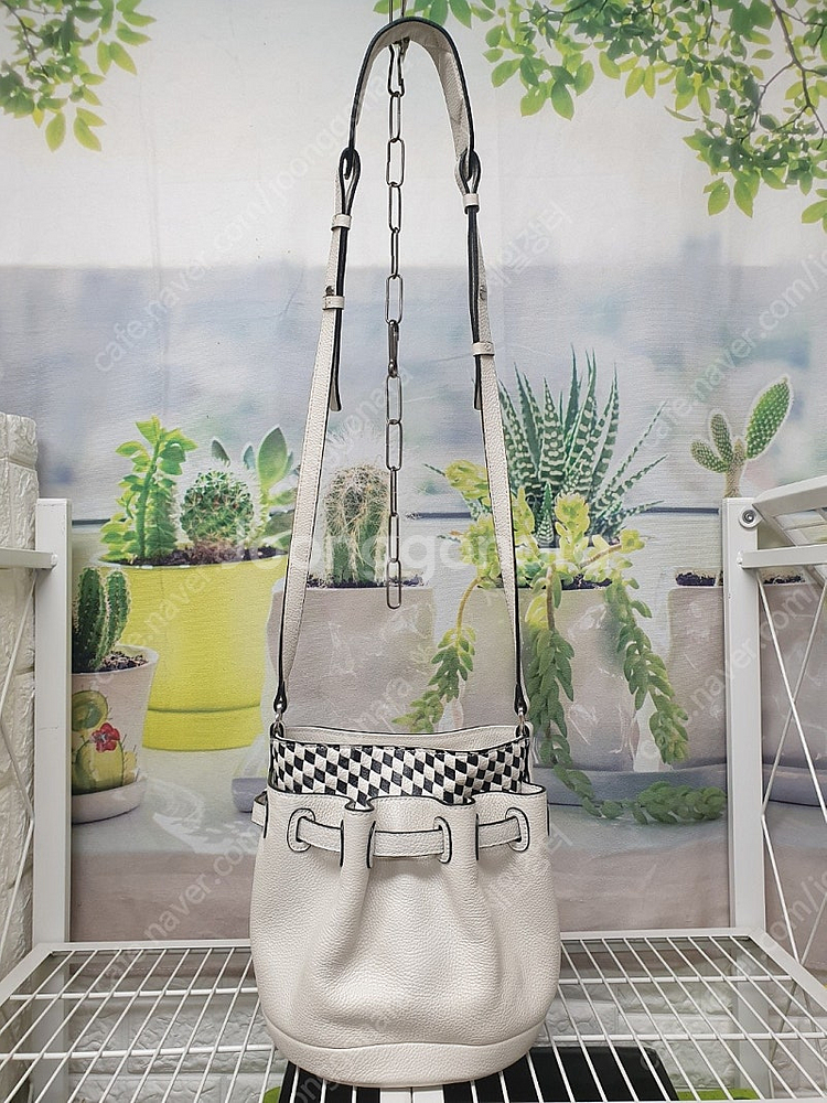 금강 브루노말리 천연소가죽 여성가방 소형 여성크로스백 GB14--8