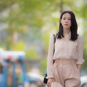 이큅먼트 실크 블라우스