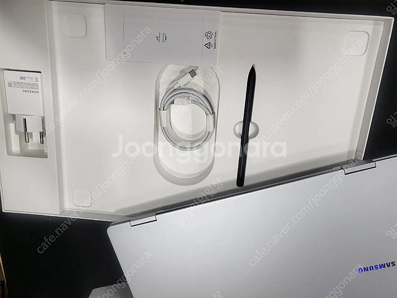 [3개월사용] 삼성전자 갤럭시북5 프로360 울코7/16G/SSD512G/ NT960QHA-KC71S 실버 팝니다--3