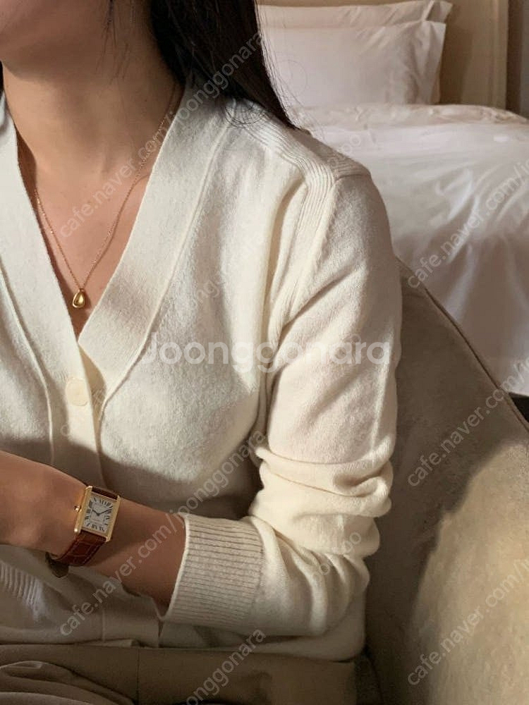 새상품) 모아니 캐시미어 울 끌레르 포켓 브이넥 가디건...--1